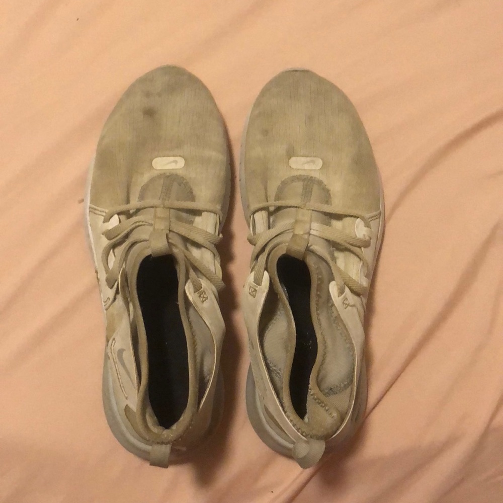 Nike Natural Motion Offset 6.0 Sneakers
